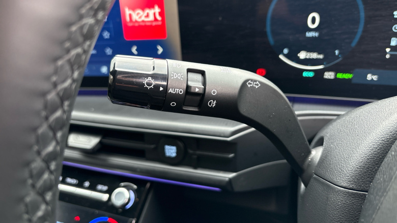 Hyundai SANTA FE 1.6 TGDi Plug-in Hybrid Calligraphy 5dr 4WD Auto Estate